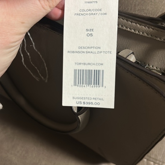 Like new Tory Burch crossbody - Picture 12 of 12